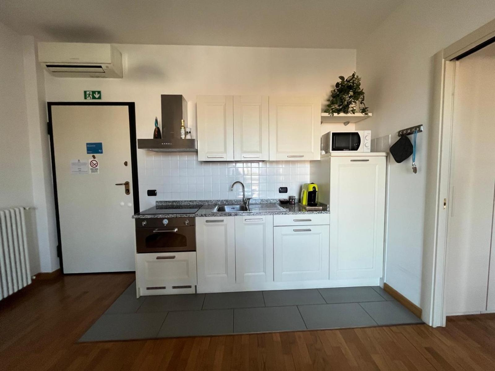 Dea Apartments Albenga Exterior photo